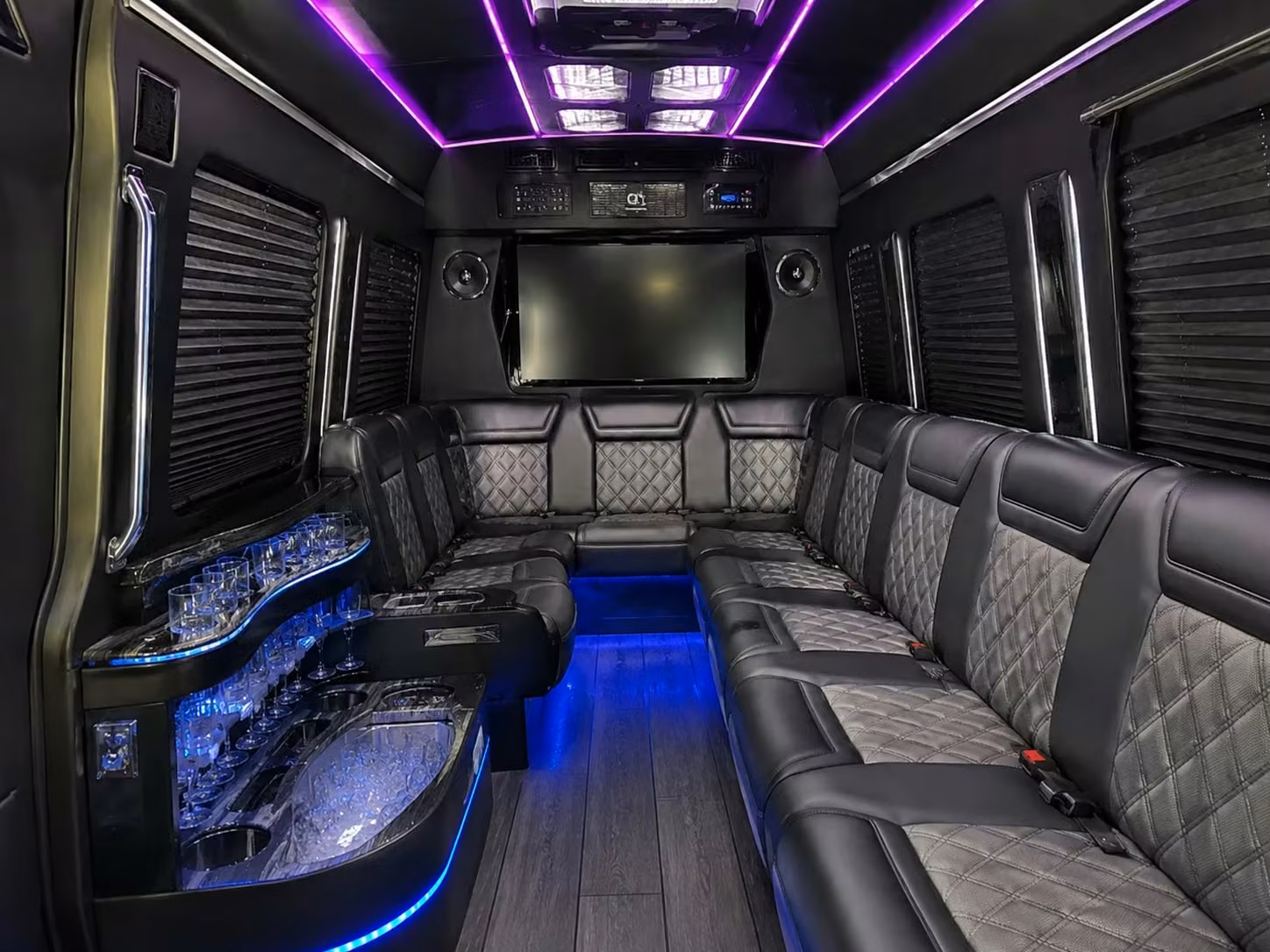 charterbusrentalannarbormi com makes tailgate transportation in ann arbor simple